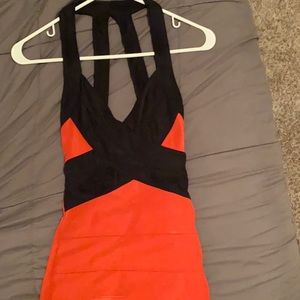 Red and black body-con type halter